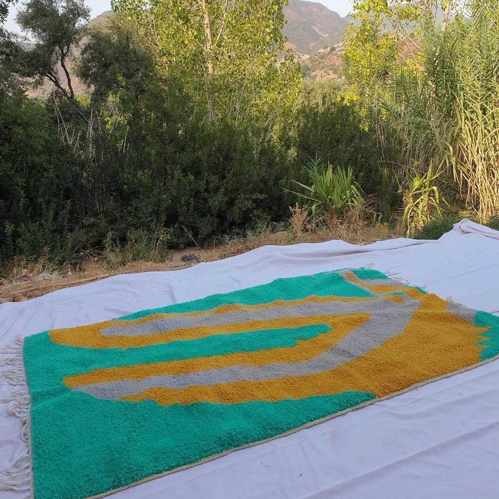 AKI | 8'2x5'1 Ft | 2,51x1,56 m | Moroccan Beni Ourain Rug | 100% wool handmade