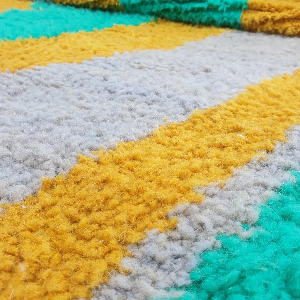 AKI | 8'2x5'1 Ft | 2,51x1,56 m | Moroccan Beni Ourain Rug | 100% wool handmade