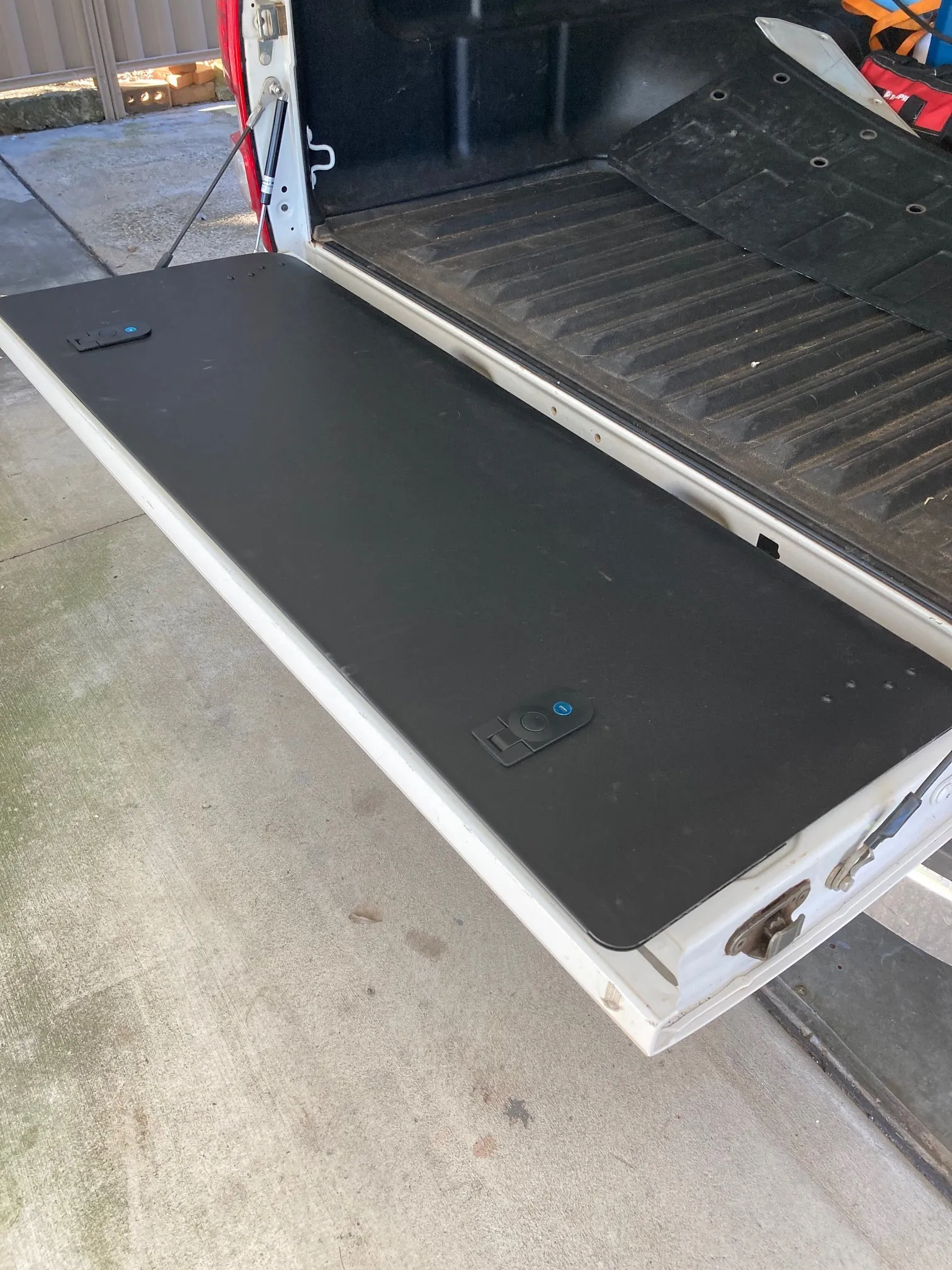 Isuzu Dmax Tailgate Storage