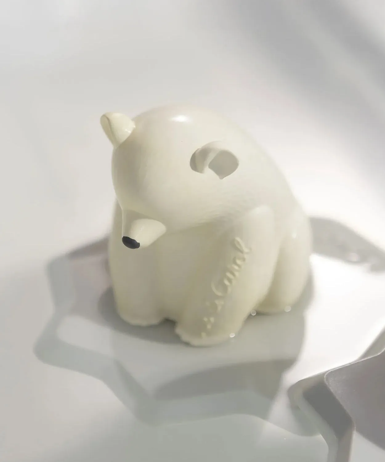 Oli & Carol Polar Bear Bath Toy