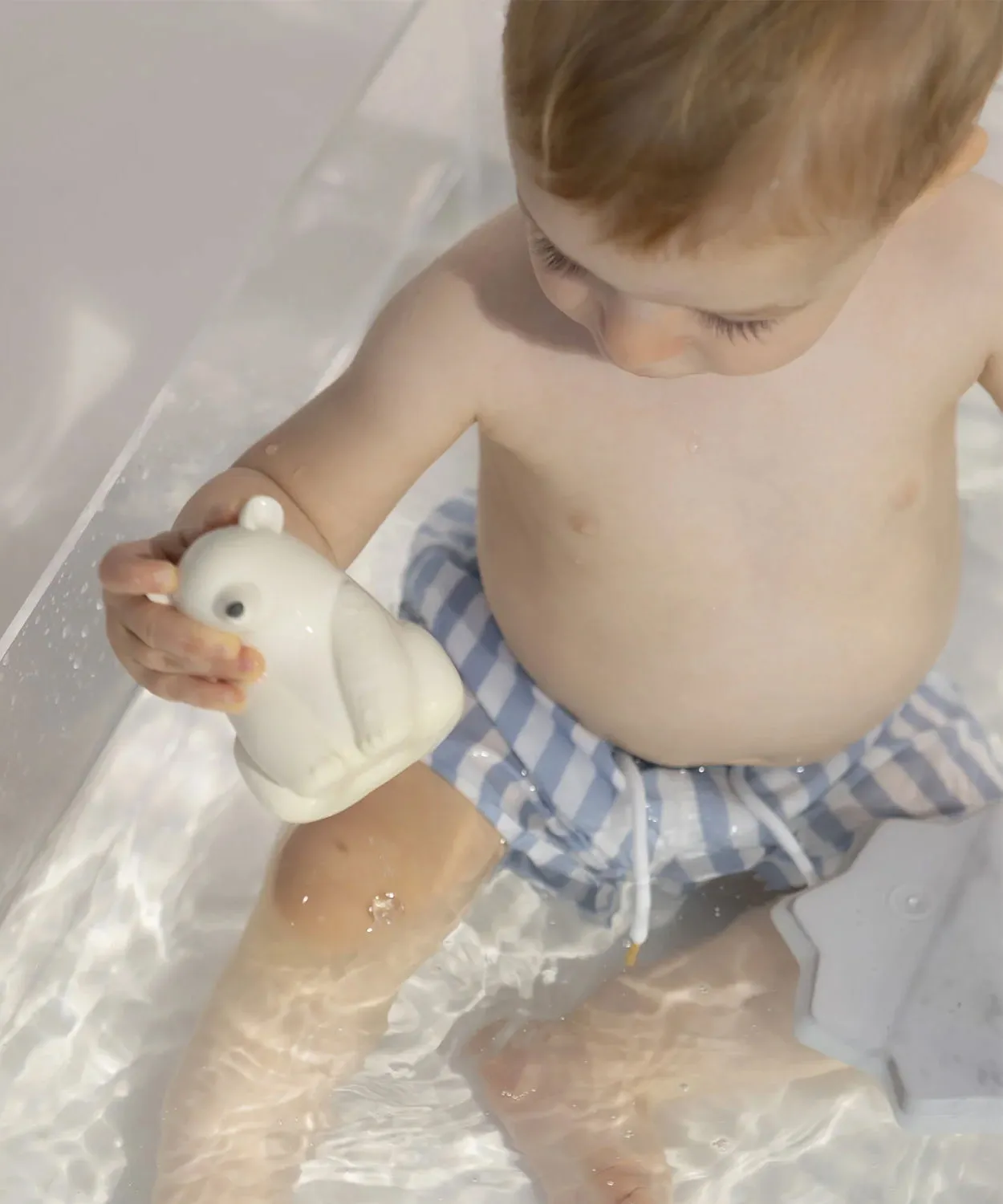 Oli & Carol Polar Bear Bath Toy